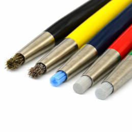 Scratch Brush Pens | Scale models and weathering tools