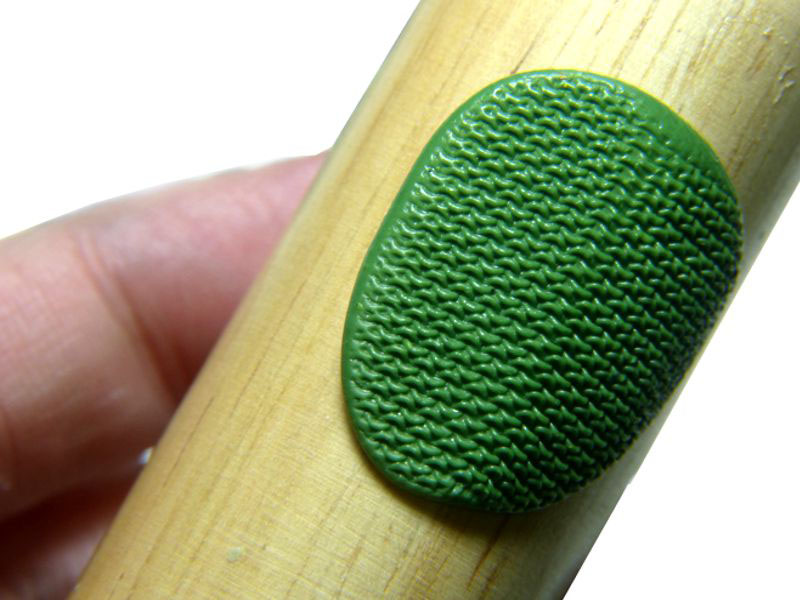 how-to-sculpt-chain-mail-with-green-stuff-putty-01