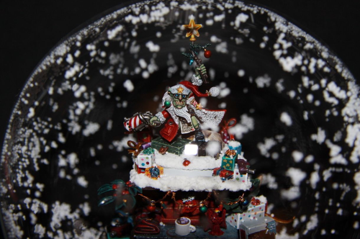 Snowglobesmall2