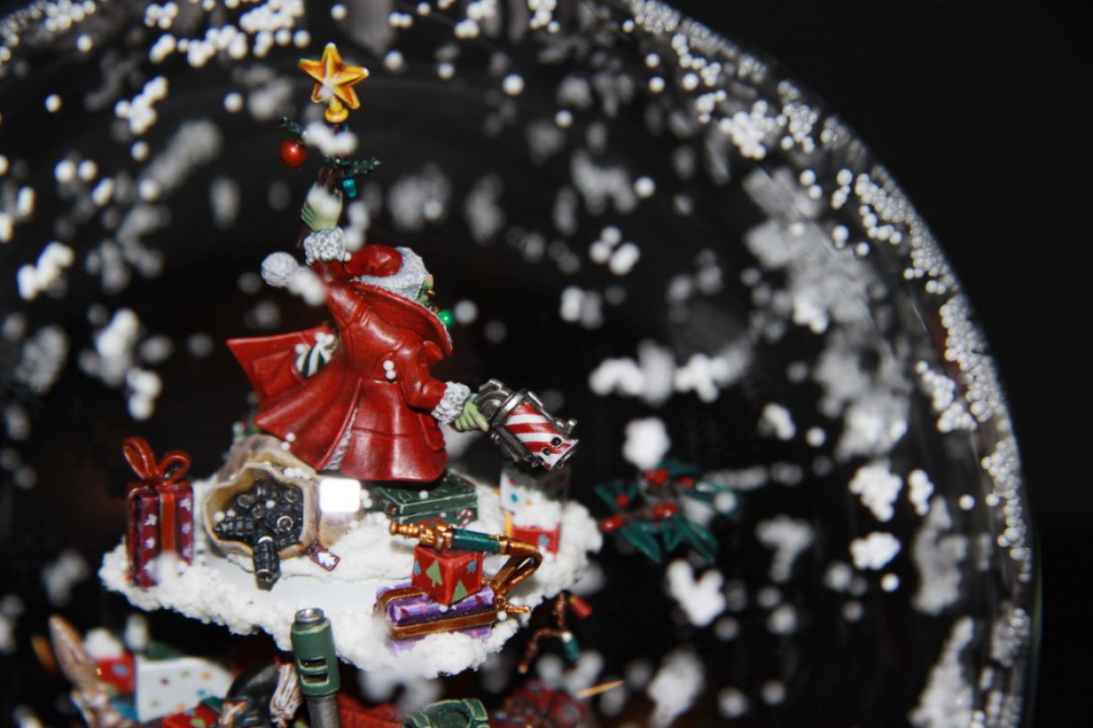 Snowglobesmall3