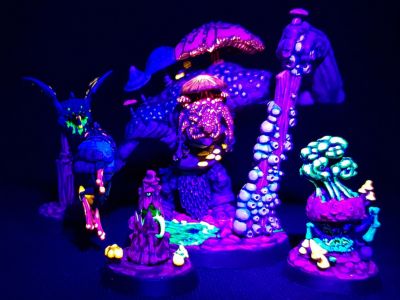 Comment fonctionne la peinture fluorescente ?