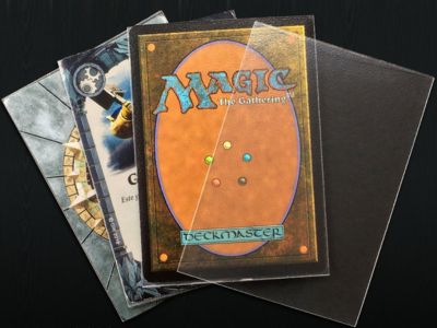 Leitfaden zu Kartenhüllen: Arten, Größen und Schutz für Spiele und Sammelkarten